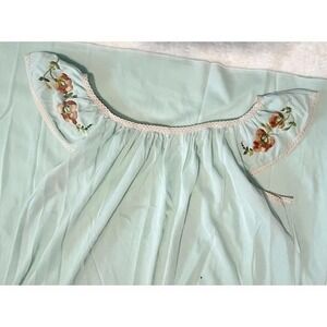 Vintage Glencraft Lingerie soft green long nightgown size S embroidery